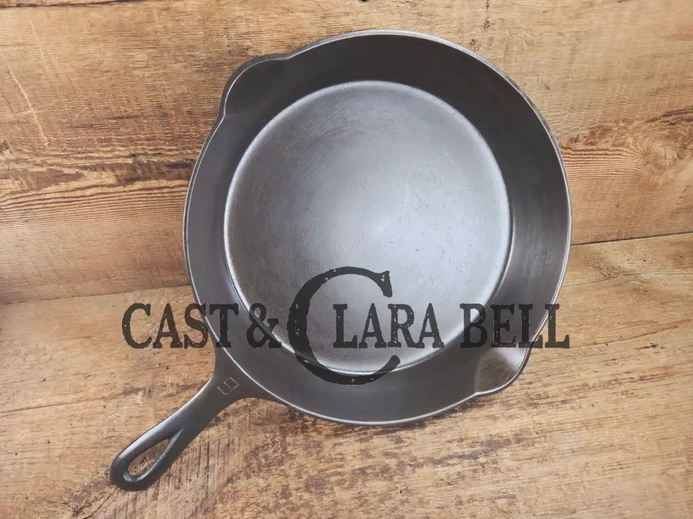 Priced to Sell! 1930’s Griswold #9 Skillet with Large Block Logo and Smooth Bottom 710 Skillet