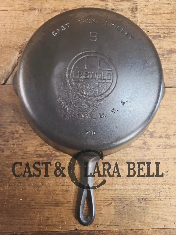 Priced to Sell! 1930’s Griswold #9 Skillet with Large Block Logo and Smooth Bottom 710 Skillet