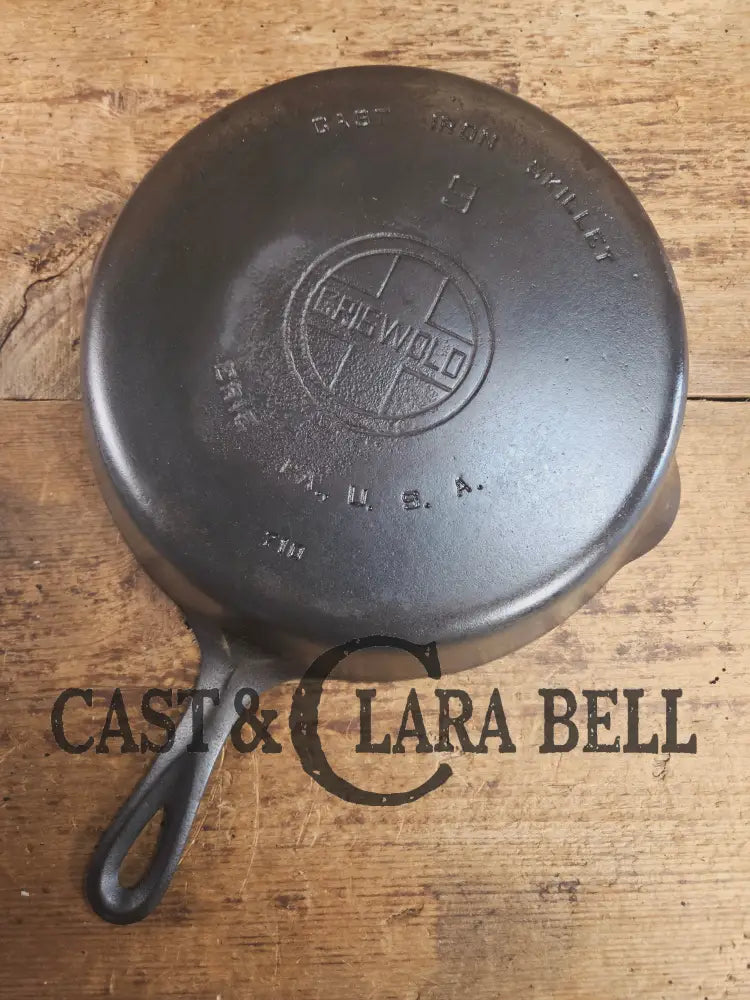 Priced to Sell! 1930’s Griswold #9 Skillet with Large Block Logo and Smooth Bottom 710 Skillet