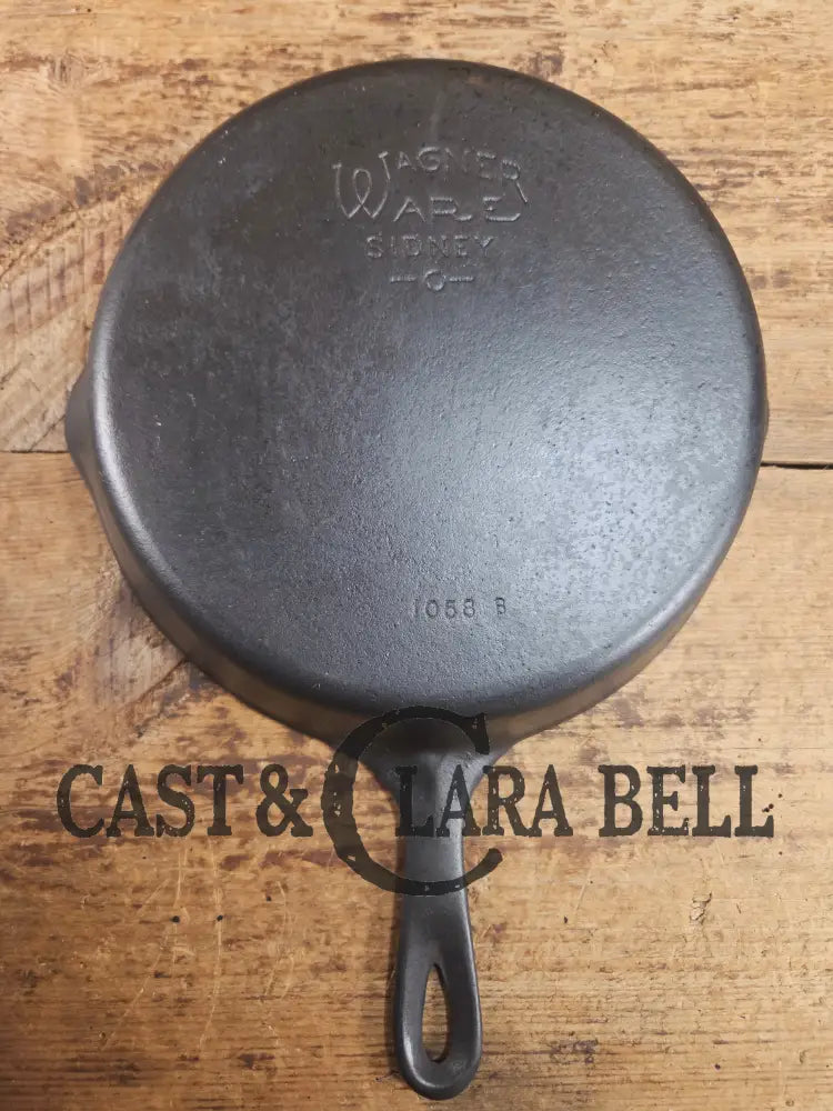 Priced to Sell! 1930’s Wagner #8 Cast Iron Skillet 1058 B. For gas and electric ranges Skillet