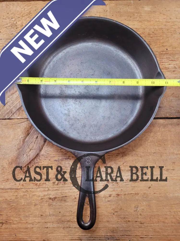 Priced to Sell! 1930βs Wagner #8 Cast Iron Skillet 1058. For gas and electric ranges Skillet
