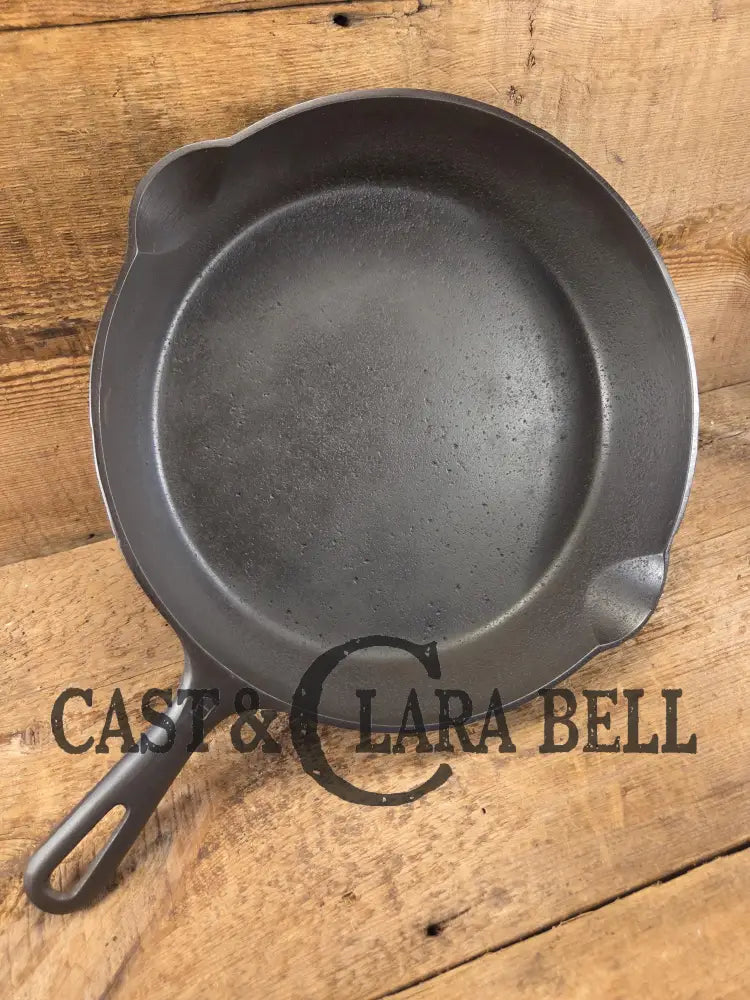 Priced to Sell! 1940’s #9 Griswold SBL (710 H) cast iron skillet. #710 Skillet