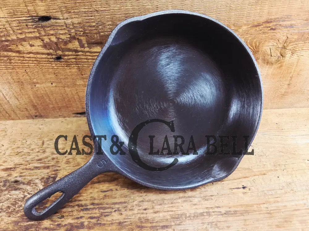 Priced to Sell! 1940’s Wagner #5 Cast Iron Skillet 8 inch cast iron Skillet. GREAT daily user Skillet