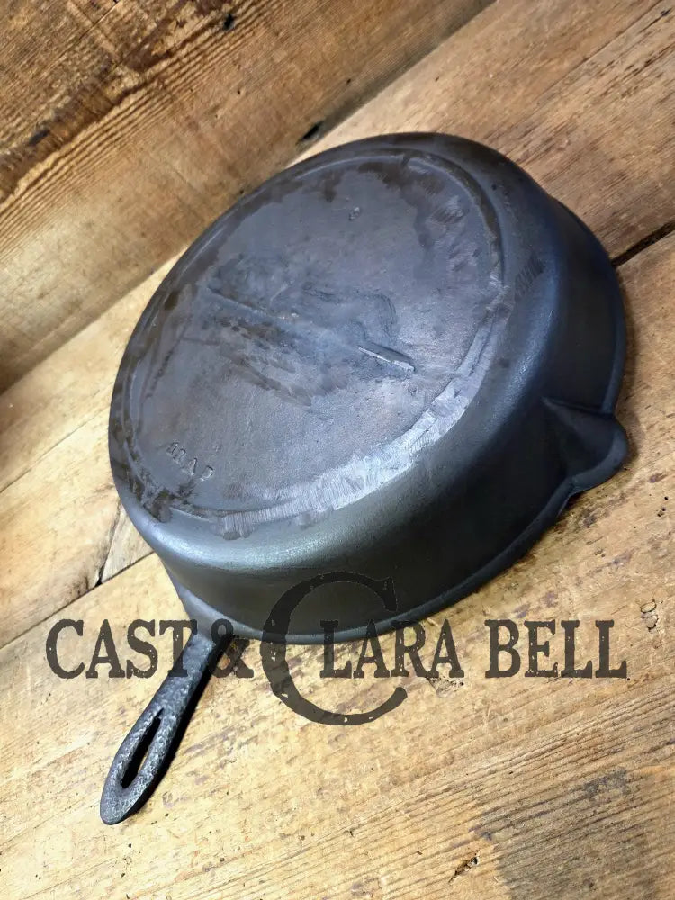 Priced to sell! A tale of two skillets...light and amazing! Late 1800’s Gate-marked unknown #11 DEEP cast iron skillet!