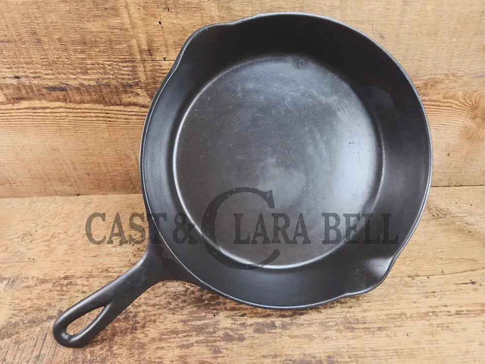 Priced to Sell! Amazing chefβs saute skillet! 1920βs βArc Straightβ Wagner Sidney O #7 Skillet with Heat Ring Skillet