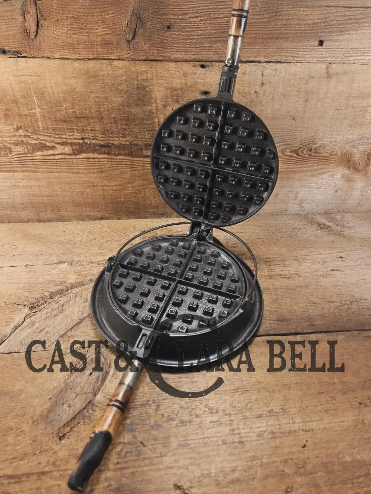 Priced to Sell and tougher to find 1920โs Early Wagner Ware Stylized logo 1408 #8 Waffle Iron with short Base! Waffle