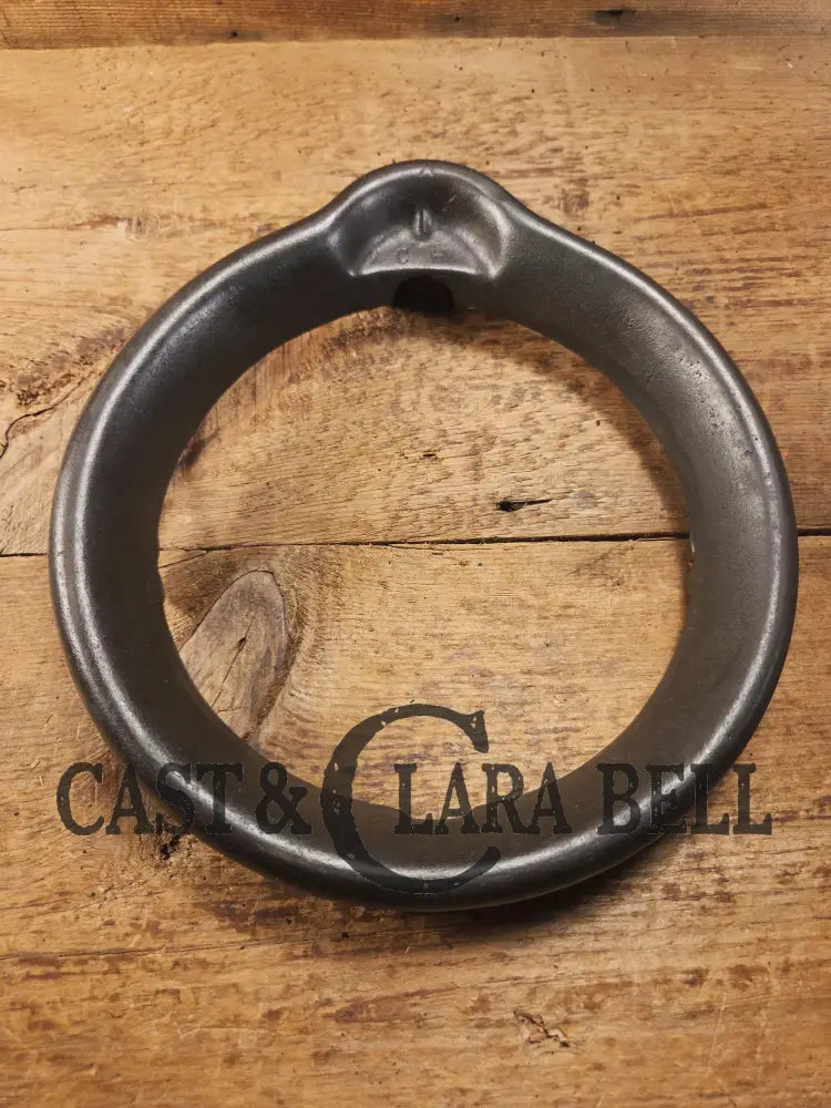 Priced to Sell and tougher to find 1920’s Early Wagner Ware Stylized logo 1408 #8 Waffle Iron with short Base! Waffle