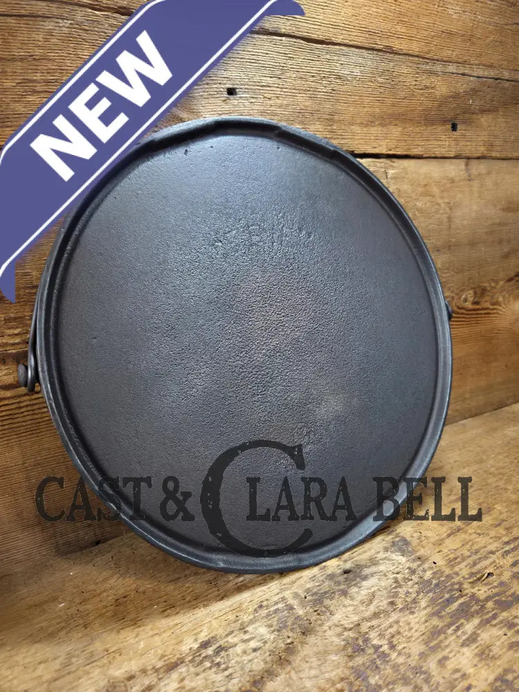 Priced to Sell! Beautiful hard to find Griswold ERIE 1st Series #12 Round Griddle with Bail! You donโt see these often!