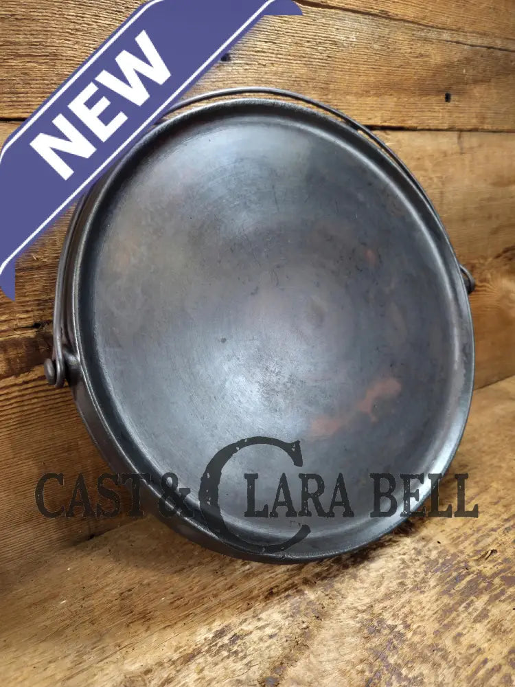 Priced to Sell! Beautiful hard to find Griswold ERIE 1st Series #12 Round Griddle with Bail! You donโt see these often!
