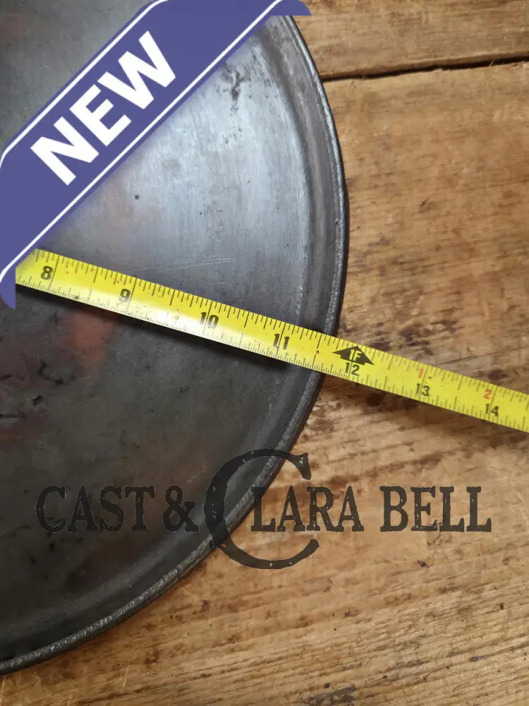 Priced to Sell! Beautiful hard to find Griswold ERIE 1st Series #12 Round Griddle with Bail! You donโt see these often!