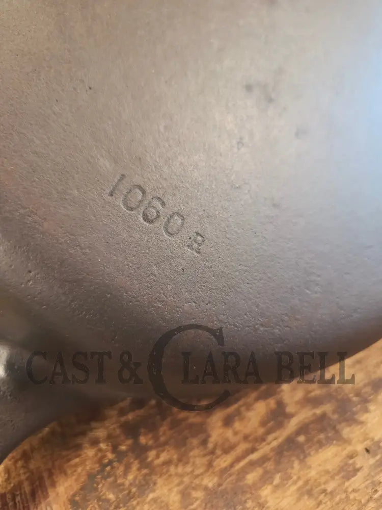 Priced to Sell! Big 1930’s Wagner Ware #10 Cast Iron Skillet with Stylized Logo 1060 C. Great Bacon skillet! - Skillet