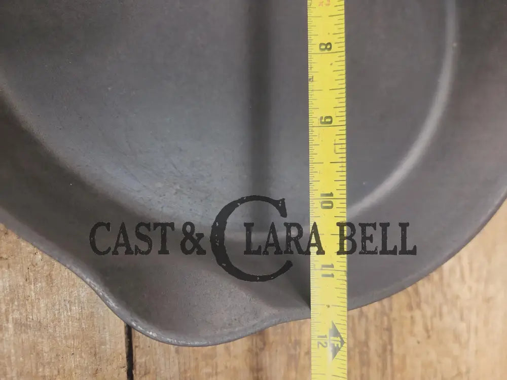 Priced to Sell big bacon skillet. Fully restored 1890’s Era Wagner #10 Block Logo. Sits flat on all cook surfaces. SC24