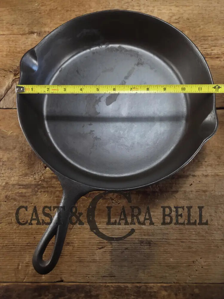 Priced to sell big bacon skillet! Mid 1900’s Lodge #10 Skillet with 3 Notch Heat Ring. Restored and Ready to Use!