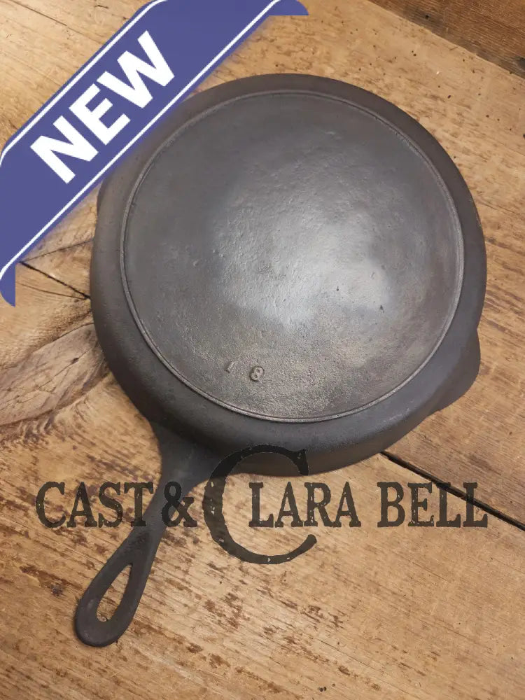 Priced to sell! Early 1900βs βNo Notchβ Lodge #7 Skillet. GREAT first pan or for someone that doesnβt need perfection!