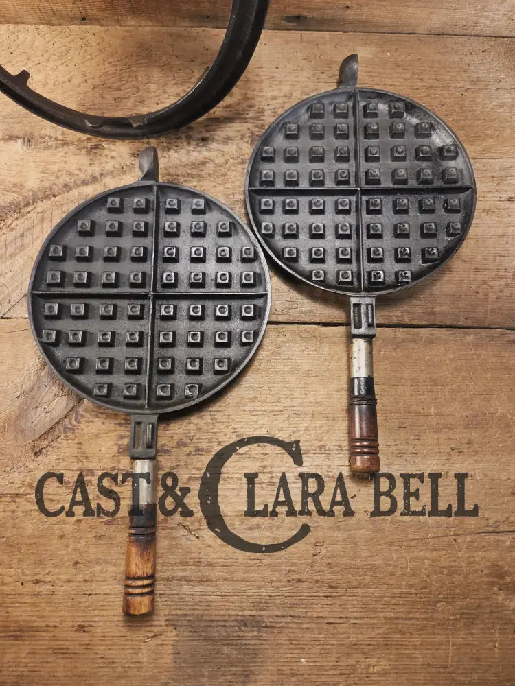 Priced to Sell Early 1900’s ’Wagner’ cast iron waffle iron. #1408 Original wood handles Waffle Iron