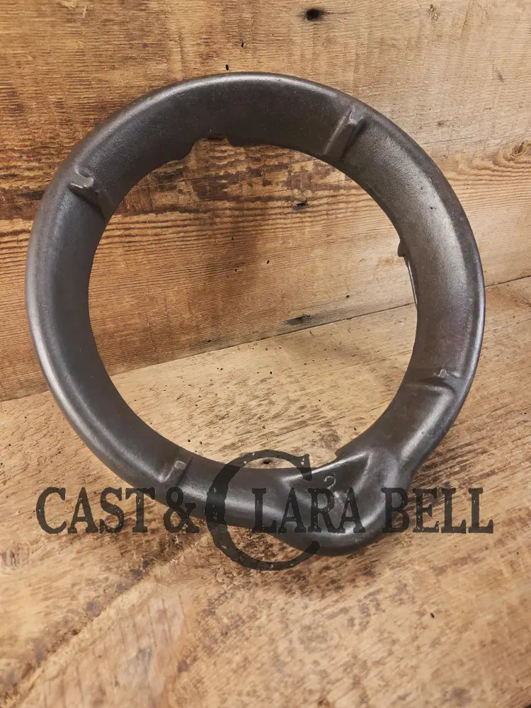 Priced to Sell Early 1900’s ’Wagner’ cast iron waffle iron. #1408 Original wood handles Waffle Iron