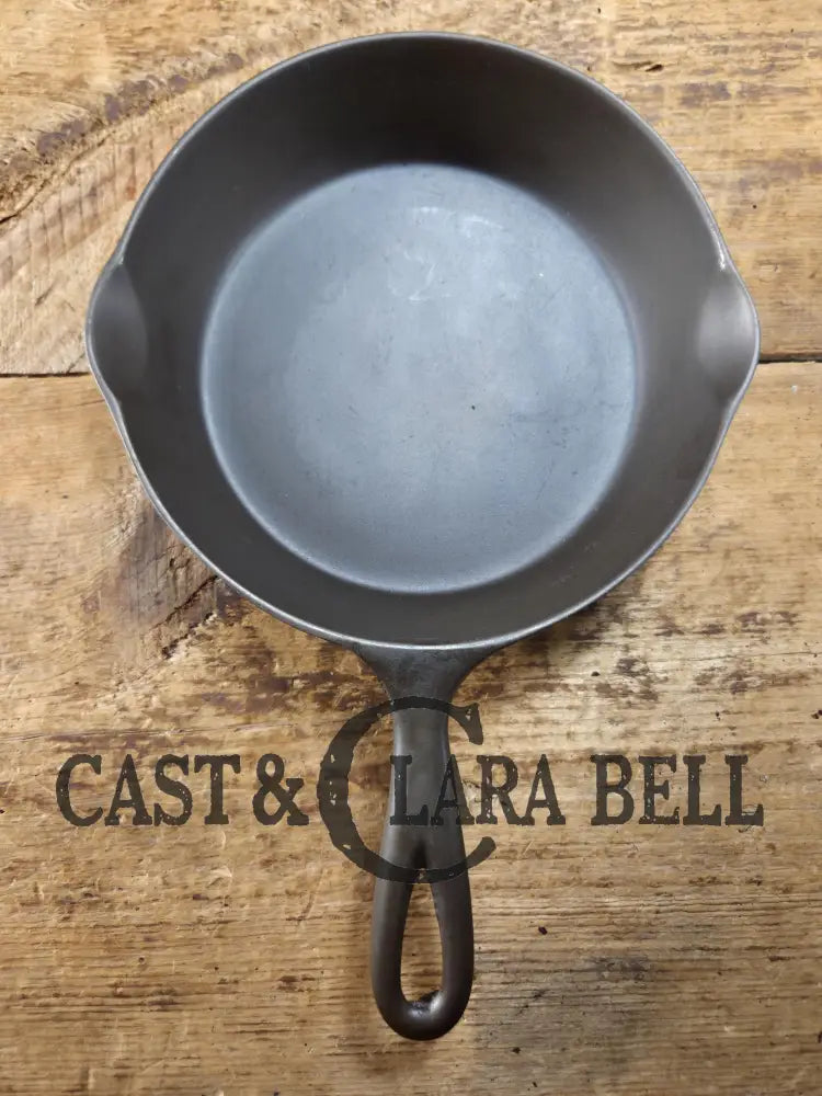 PRICED to Sell! Early 1900βs Wagner Ware #5 A Arc Straight logo cast iron saute skillet. Beautiful piece of history