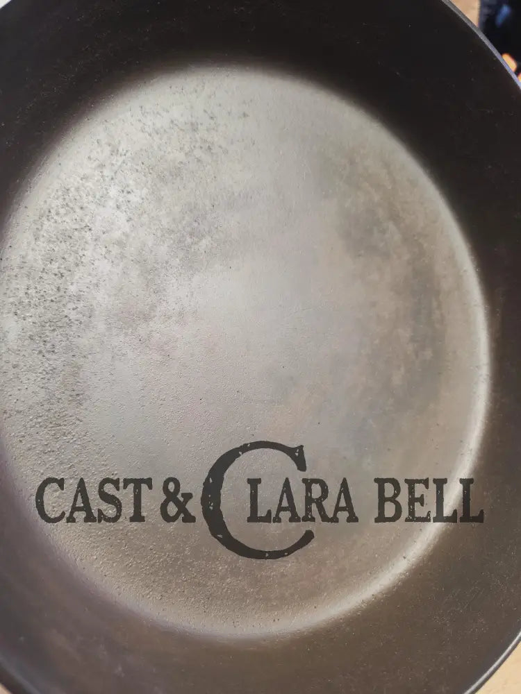 Priced to Sell! Early vintage 1920’s Griswold #8 Skillet with Block Logo Erie PA USA 704. See DESCRIPTION Skillet