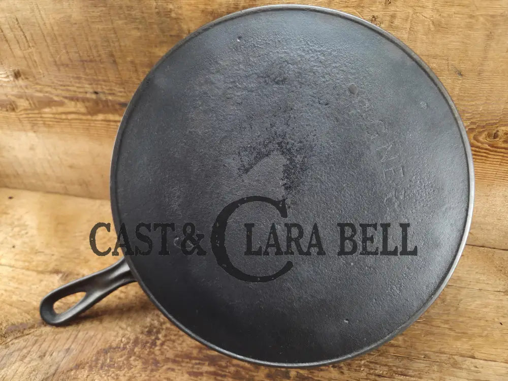 Priced to Sell Great bacon skillet. Early 1900’s Wagner made large ’Arc Logo’ #9 Cast Iron Skillet. Daily workhorse!