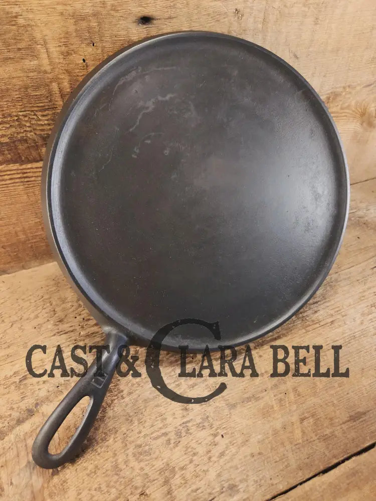 Priced to Sell! Great Campfire griddle. Griswold #9 Round Cast Iron Griddle Large Block 609 Griddle
