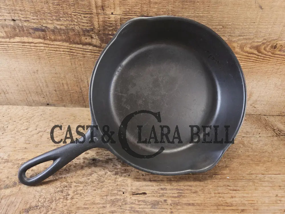 Priced to Sell Great Saute pan! 1930โs Wagner #5 Skillet with Stylized Logo 1055 R Skillet