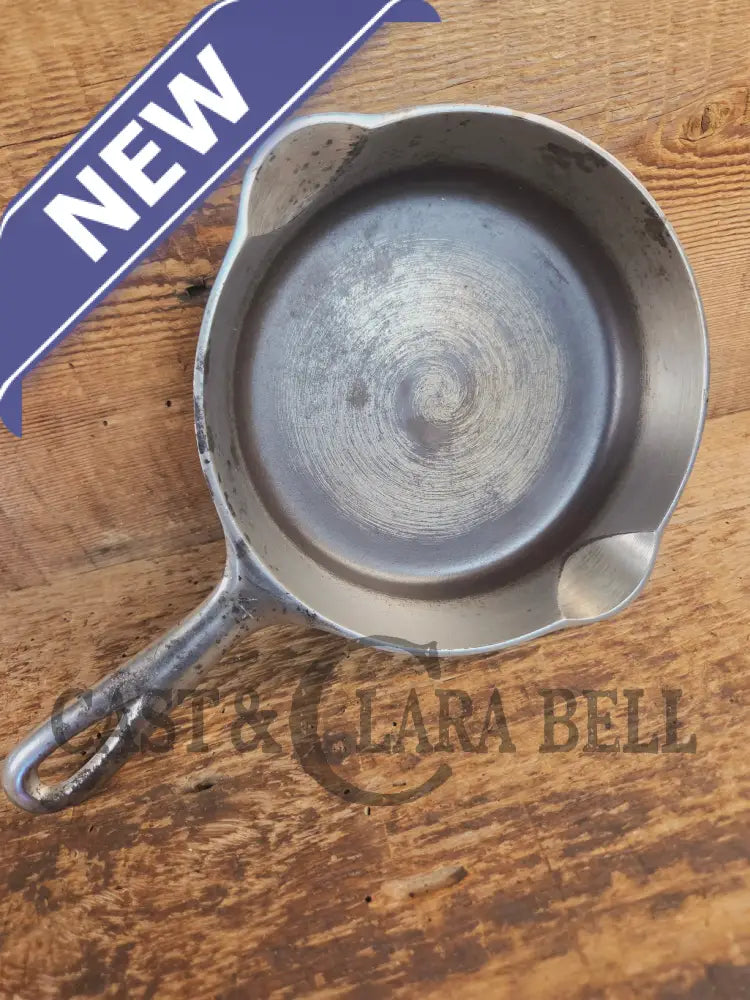 Priced To Sell! Griswold #4 Cast Iron Skillet with Large Block Logo 702 A - Skillet