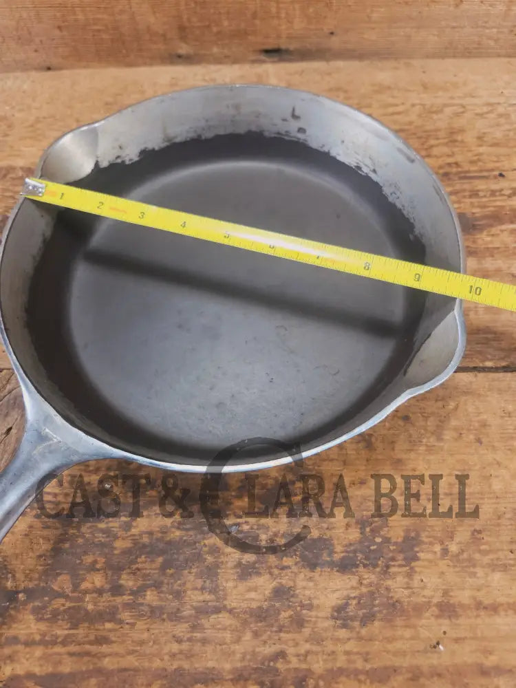 Priced to Sell! 1930βs Griswold #7 Chrome finish Cast Iron Skillet with Large Block Logo 701 - Skillet