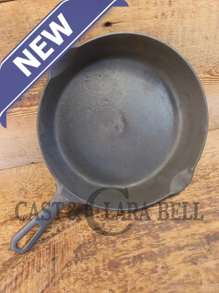 Priced to Sell: Griswold No. 7 Cast Iron Skillet with Small Block Logo and Grooved Handle 701 - Skillet