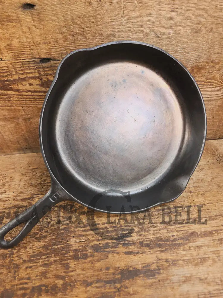 Priced to Sell Hard to Find 1920βs Griswoldβs Victor #6 Skillet with Heat Ring Fully Marked 697 Skillet