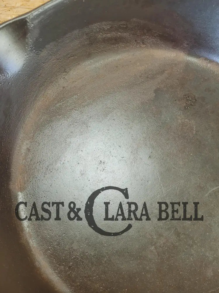 Priced to Sell! Harder to find 1920βs era Stylized logo Wagner Ware #7 Cast Iron Skillet #7A. Great saute skillet