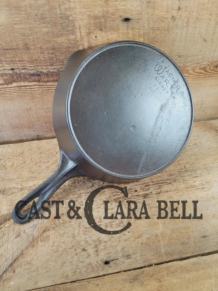 Priced to Sell! Harder to find 1920’s era Stylized logo Wagner Ware #7 Cast Iron Skillet #7A. Great saute skillet