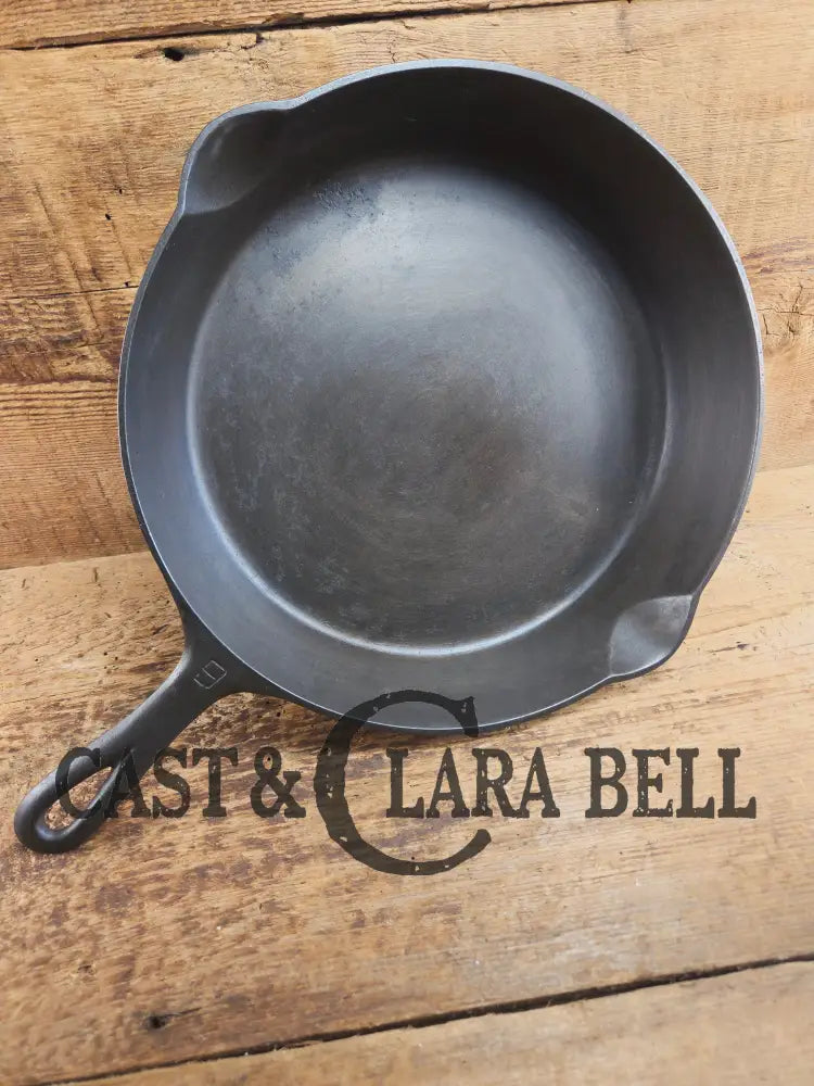 Priced to Sell! Lovely 1920’s Griswold #9 Skillet with Heat Ring and Large Block Logo 710 F. One of the most popular