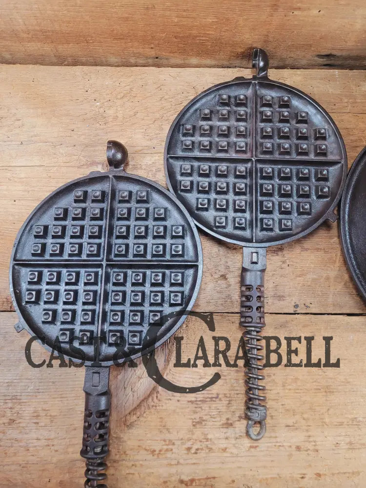 Priced to Sell! See description. 1920âs Griswold No. 8 Waffle Iron (314/315) with Tall Base Raised #88. Makes delicious