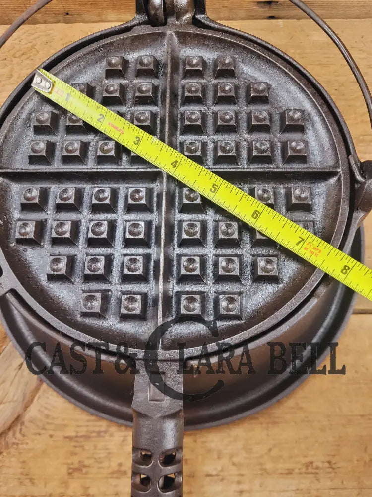 Priced to Sell! See description. 1920âs Griswold No. 8 Waffle Iron (314/315) with Tall Base Raised #88. Makes delicious