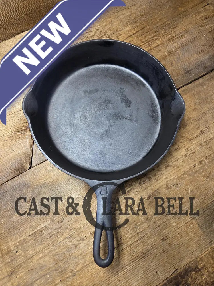 Priced to Sell! The Classic 1920’s Griswold #8 Skillet with Large Block Logo and Smooth Bottom 704 A Skillet