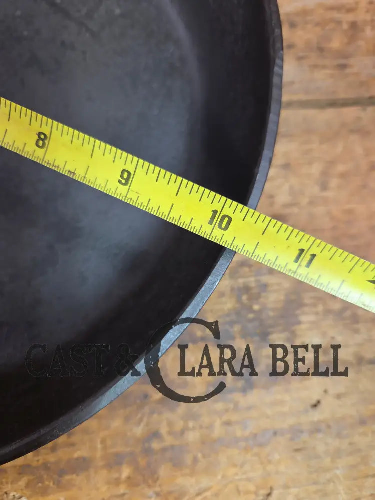 Priced to Sell! The Classic 1924 Wagner Ware Sidney -O- #8 Skillet Stylized Logo 1058 Skillet