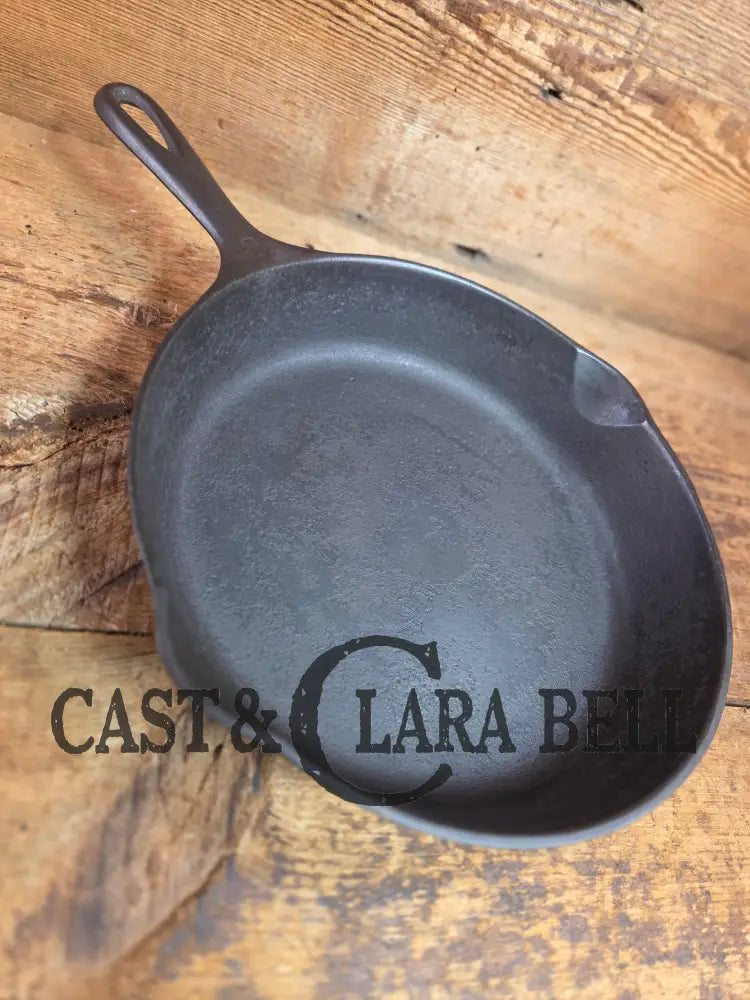Priced to Sell! The Classic 1924 Wagner Ware Sidney -O- #8 Skillet Stylized Logo 1058 Skillet