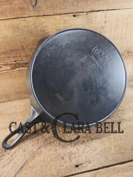 Priced to Sell The Classic! 1924 Wagner Ware Sidney -O- #9 Skillet with Heat Ring and Stylized Logo 1059. Skillet
