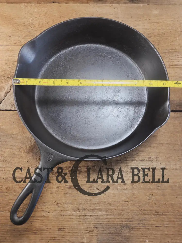 Priced to Sell The Classic! 1924 Wagner Ware Sidney -O- #9 Skillet with Heat Ring and Stylized Logo 1059. Skillet