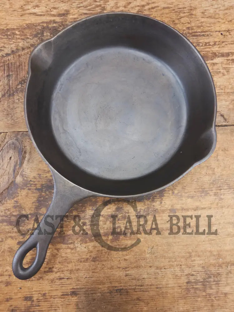 Priced to Sell. The Classic #7 Griswold made Puritan No. 7 cast iron skillet w Heat Ring. 1503 (Copy) - Skillet