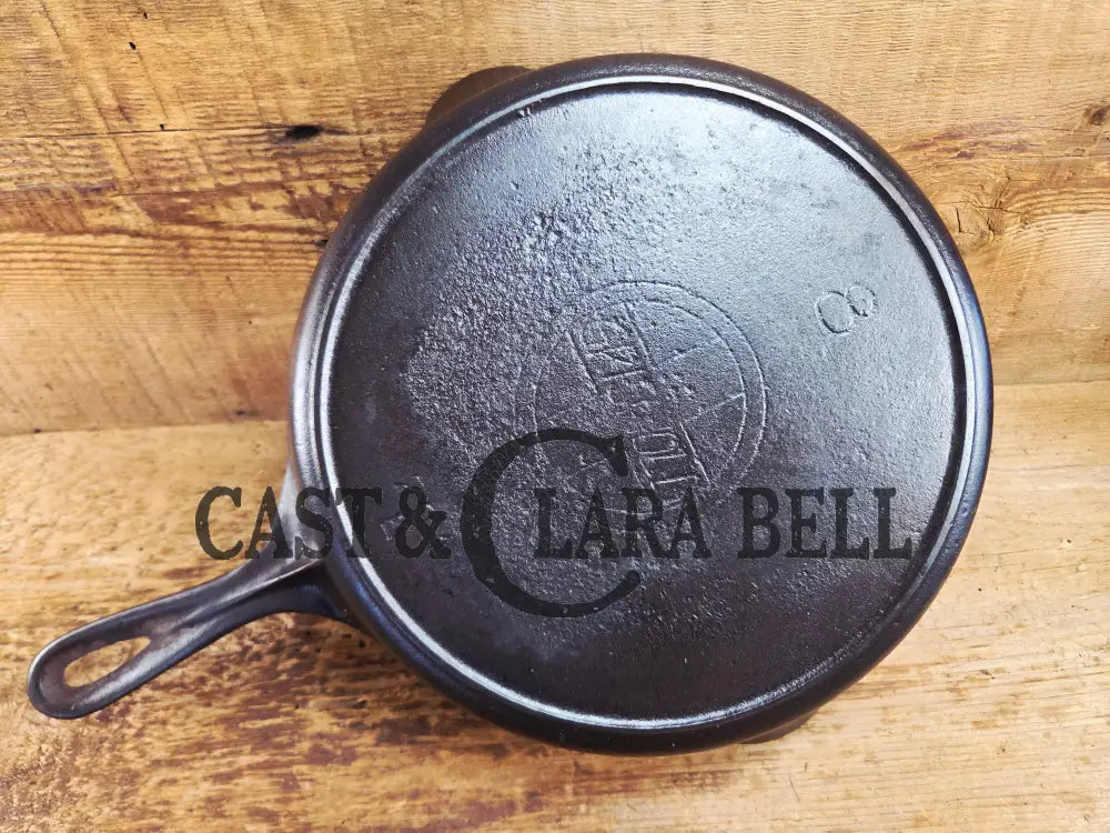 Priced to Sell! THE Classic early vintage 1910’s Griswold #8 Skillet with Slant Logo Erie PA USA 704 E Skillet