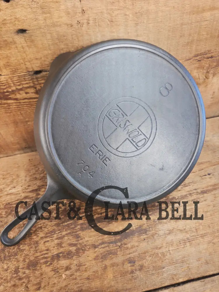 Priced to Sell! The early vintage 1910βs Griswold #8 Skillet with Slant Logo ERIE 704 A. Awesome Skillet