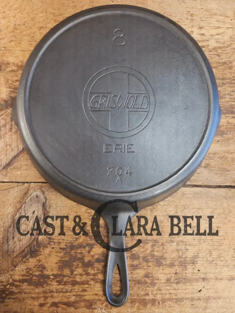 Priced to Sell! The early vintage 1910βs Griswold #8 Skillet with Slant Logo ERIE 704 A. Awesome Skillet