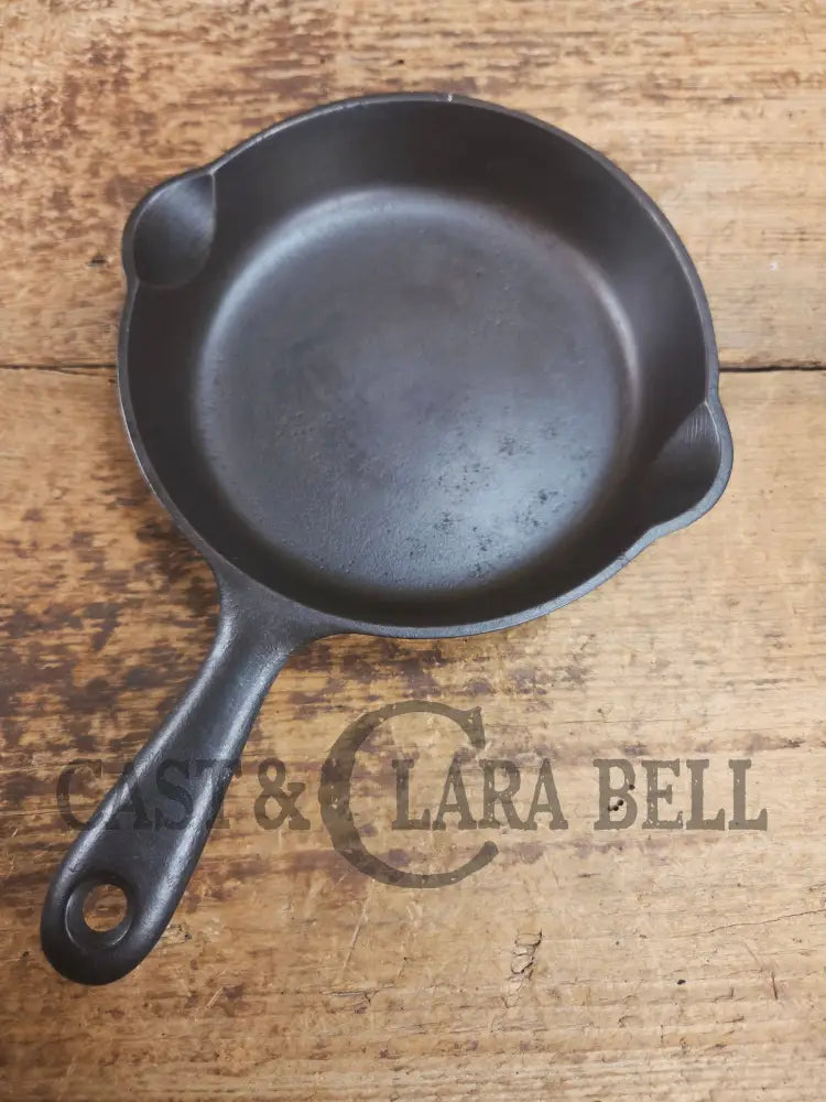 Priced to Sell! Unique every day Griswoldβs Good Health #3 βEggβ Skillet 653 Skillet