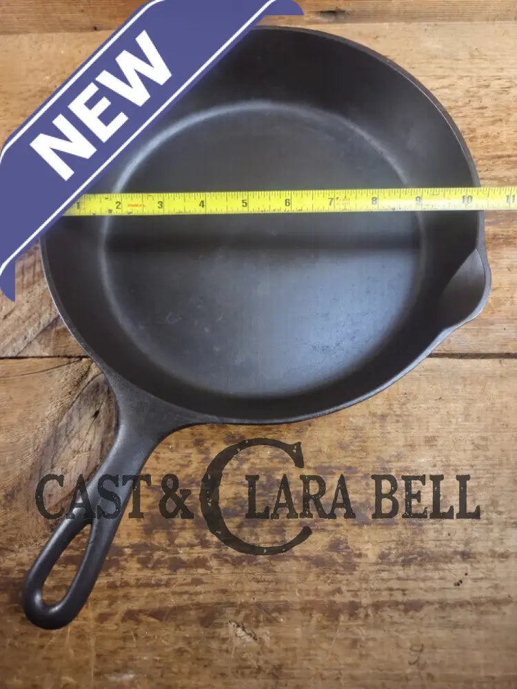 PRICED TO SELL. Very early 1900βs Erie (Griswold) #8 Cast Iron Skillet 707. Third Series Model pitting on outside