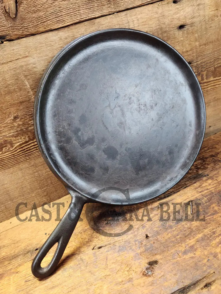 Priced To Sell! Vintage Grilled Cheese! 1930βS Wagnerware #9 Round Cast Iron Griddle 1109 B