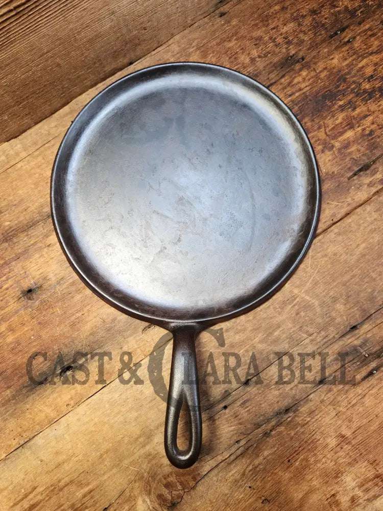 Priced To Sell! Vintage Grilled Cheese! 1930βS Wagnerware #9 Round Cast Iron Griddle 1109 B