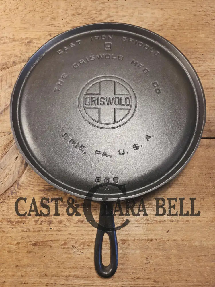 Pristine. 1930โs Griswold #9 Cast Iron Griddle Large Block logo โErie PA USA,โ609 Aโ Griddle