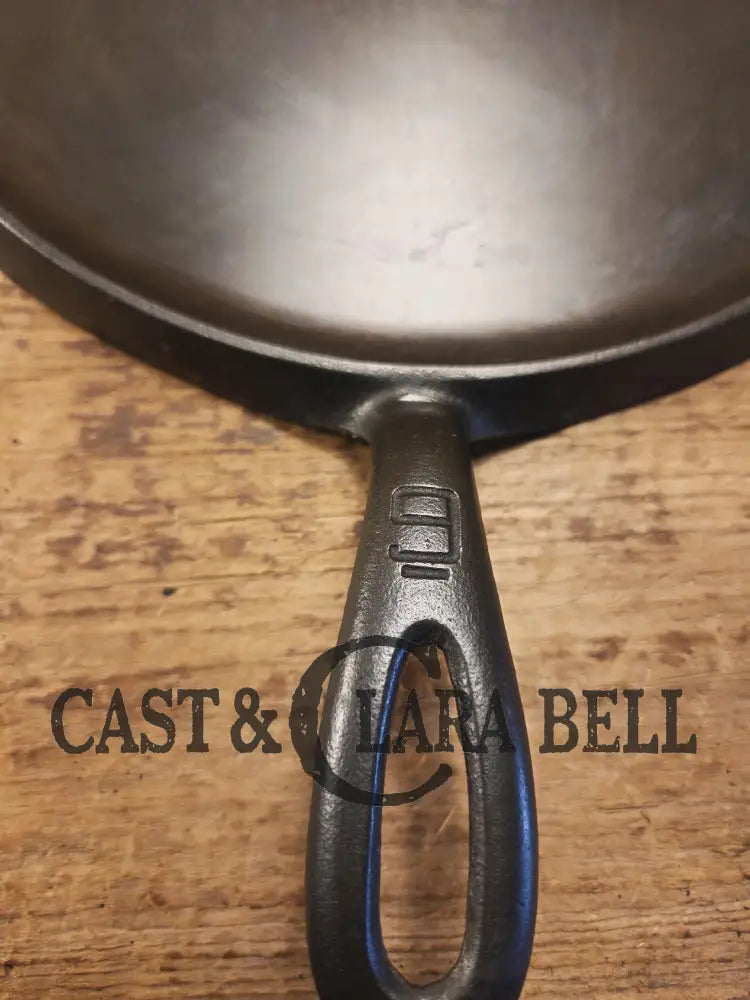 Pristine. 1930โs Griswold #9 Cast Iron Griddle Large Block logo โErie PA USA,โ609 Aโ Griddle