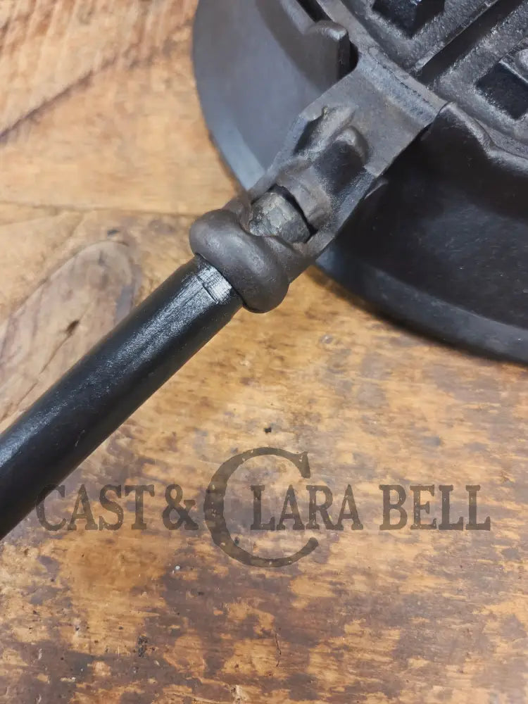 Rare 1890’s Schreiber & Conchar waffle iron that’s unusual! Not many of these 8-9’s around! - Waffle Iron